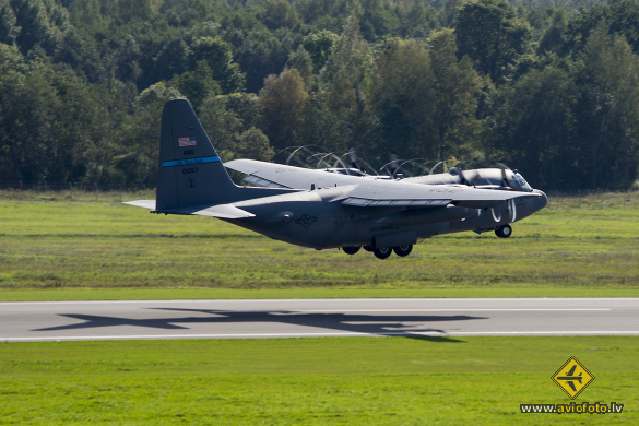 Lockheed C-130H Hercules (L-382)